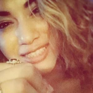 Meet your Posher, Lorena